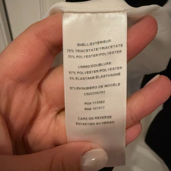 Alice + Olivia Elegant Black Sleeveless Vest - Picture 5 of 7